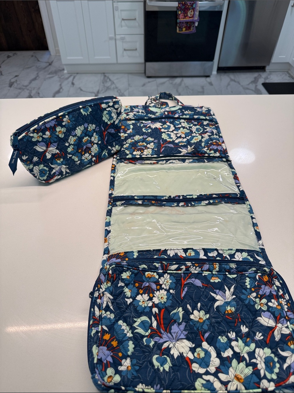Vera Bradley Navy Floral Quilted Hanging Organizer with Matching Cosmetic Pouch